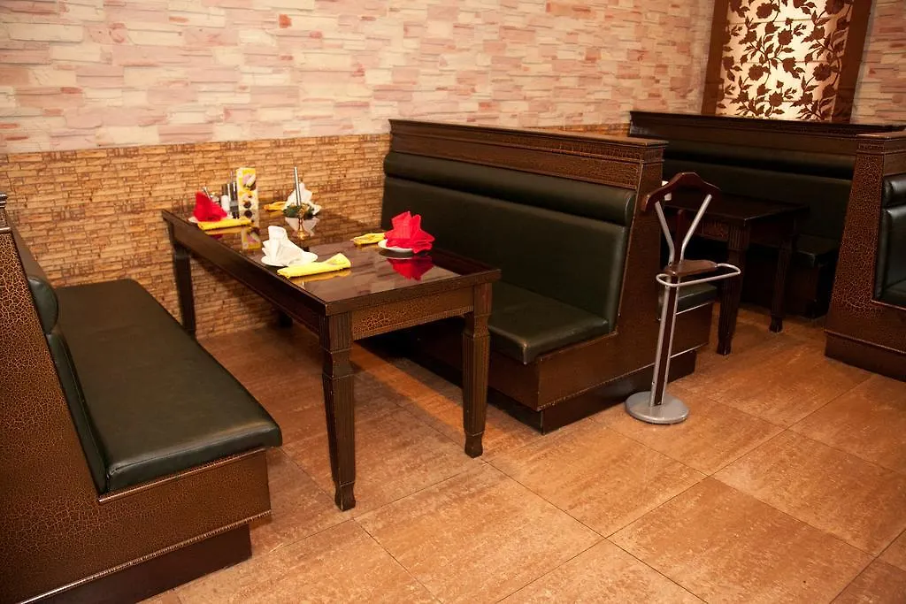Qazybek Hotel Almaty 3*,
